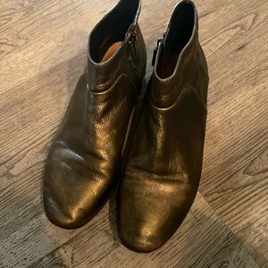 COLE HAAN bronze ankle boots 7.5M